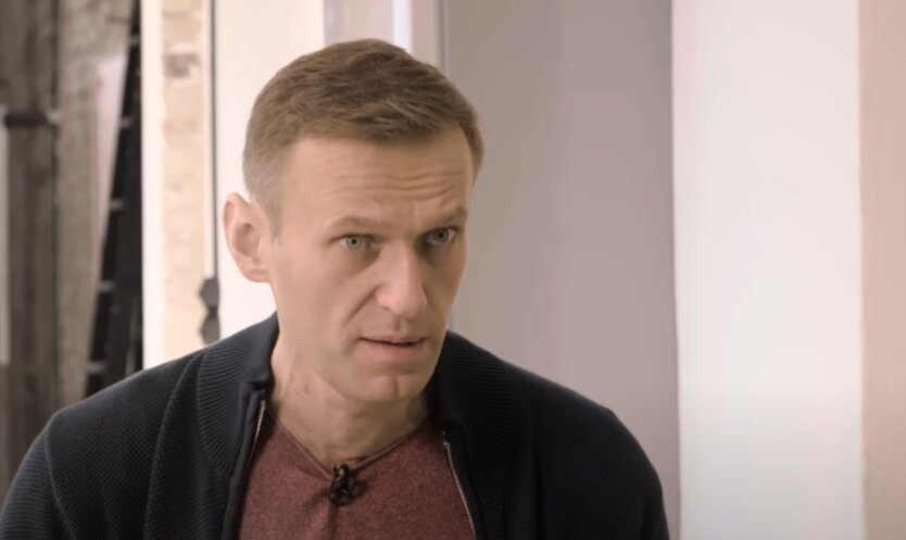 Навального в СИЗО завалили мемами. ФОТО