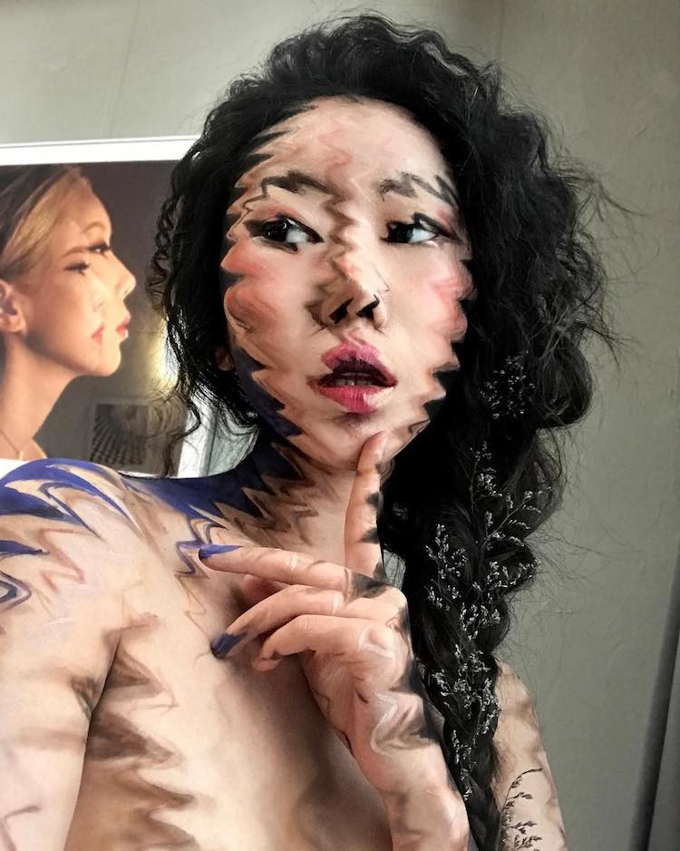 Южнокорейская художница превращает своё лицо в потрясающие оптические иллюзии