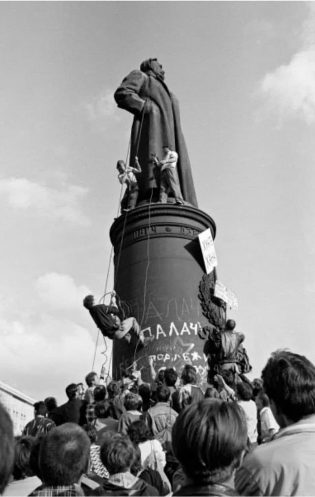 Подборка атмосферных фотографий из 90-х