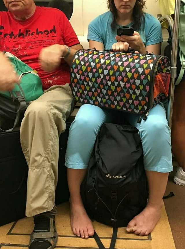 Странные и забавные пассажиры метро