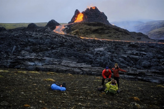 Фотографии проснувшегося исландского вулкана Фаградальсфьядль. ФОТО