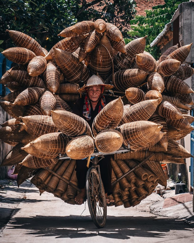 Фотограф путешествует по Азии, запечатлевая красивые узоры повседневной жизни. ФОТО