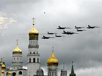 В День Победы тучи над Киевом разгонят самолеты