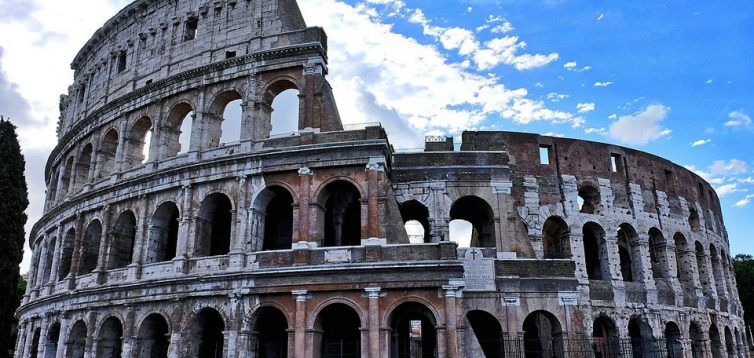 Перепутала Колизей с французской ареной: в Италии высмеяли мэра Рима. ФОТО