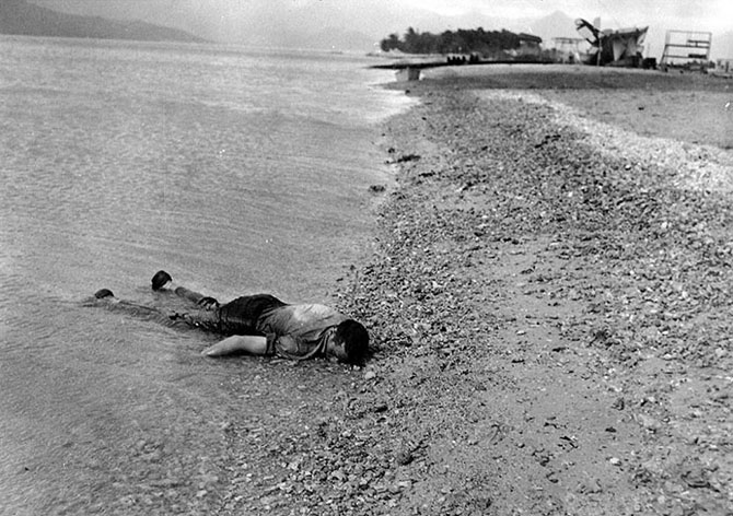 Атака военно-морской базы \"Pearl Harbor\", 7 декабря 1941 года.ФОТО