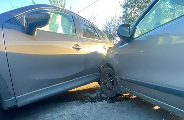 В Вишневом водитель намеренно сбил полицейского. ВИДЕО