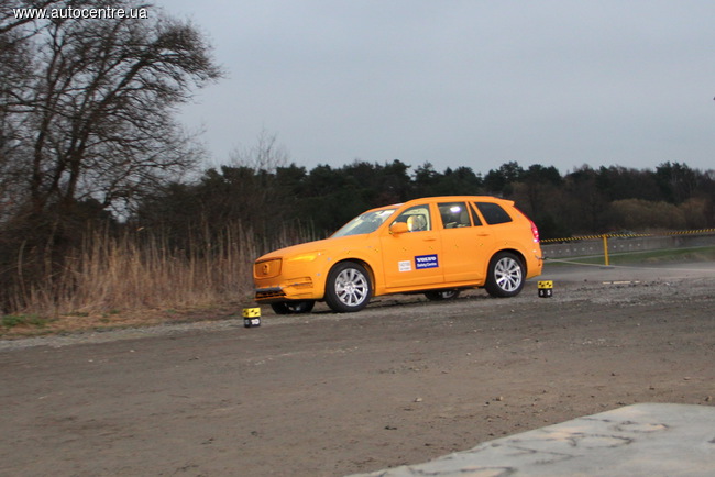 Компания Volvo презентовала уникальный краш-тест
