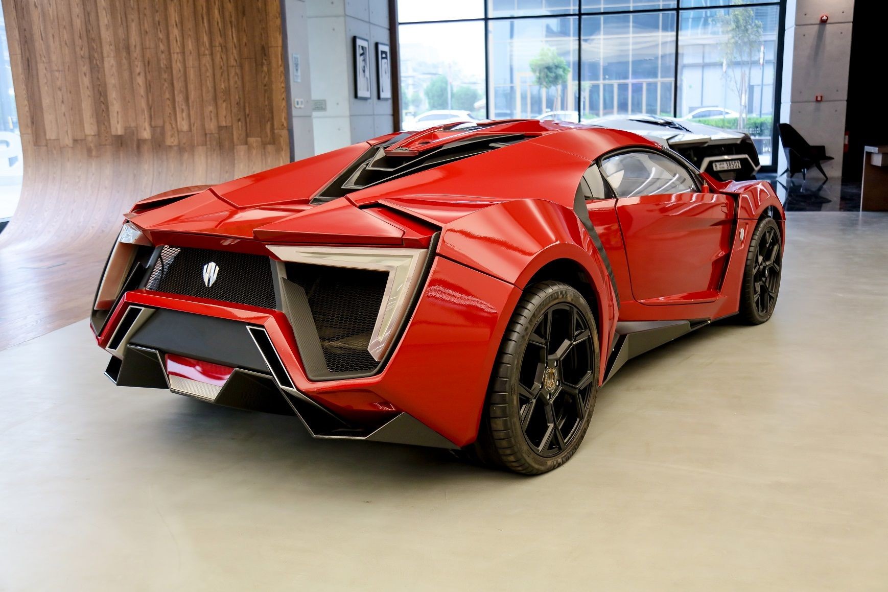 Автомобиль-каскадер Lykan HyperSport из Форсажа