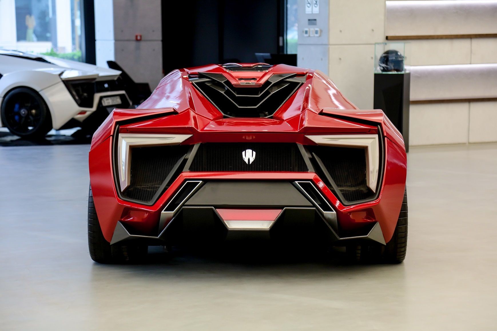 Автомобиль-каскадер Lykan HyperSport из Форсажа