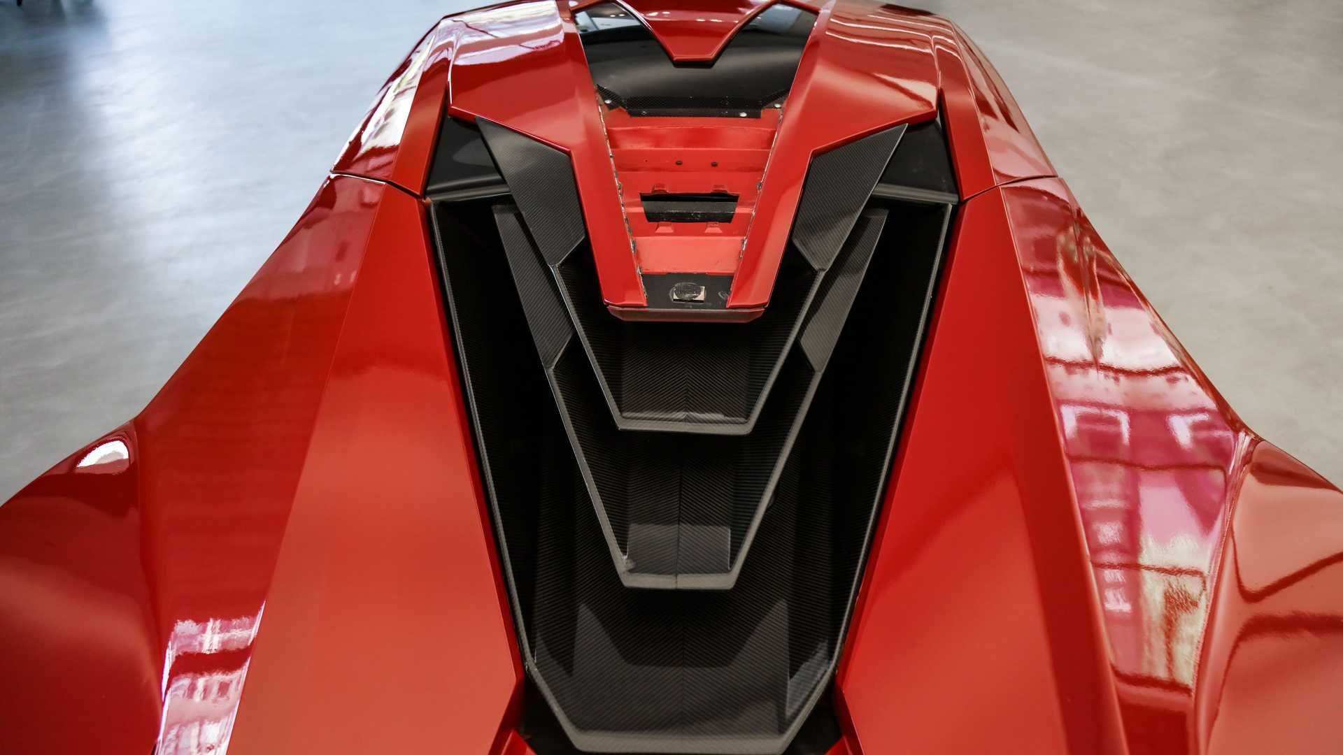 Автомобиль-каскадер Lykan HyperSport из Форсажа