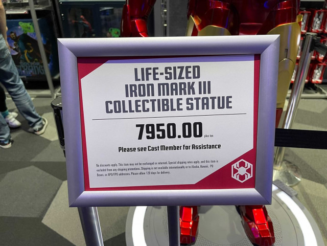 В Диснейленде выставили на продажу статую Железного человека за 8000 долларов. ФОТО