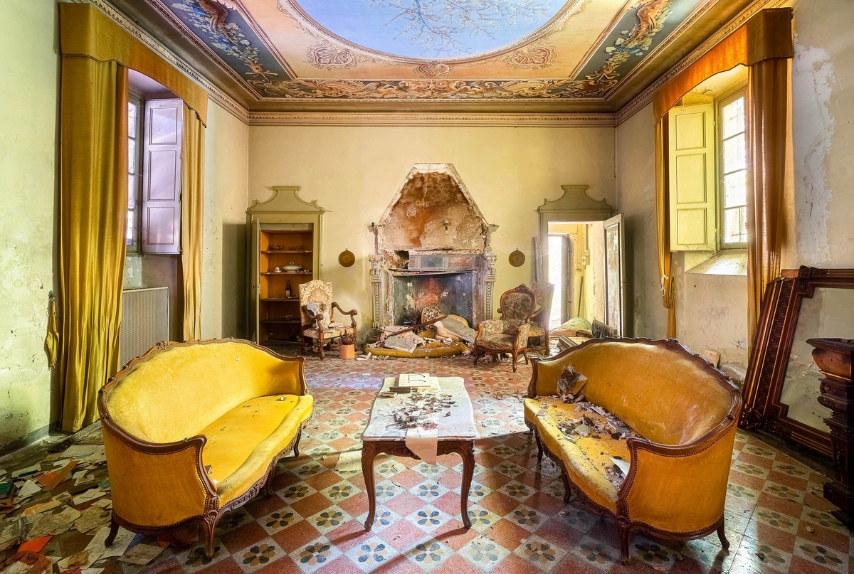 Заброшенная красивая вилла 19 века в Италии