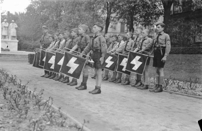 Гитлерюгенд: как воспитывали юных нацистов. ФОТО