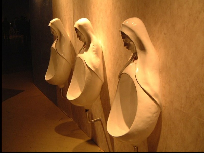 Странные и необычные туалеты из разных уголков планеты