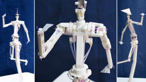Японцы создали роботизированные игрушечные фигурки нового поколения