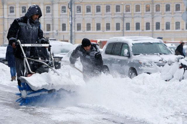  Москву занесло снегом. ФОТО