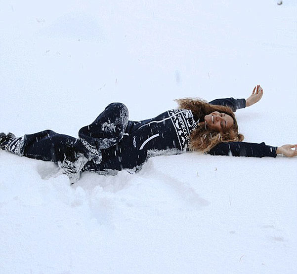 Снежная романтика: Бейонсе и Джей Зи отдохнули в Исландии (фото)
