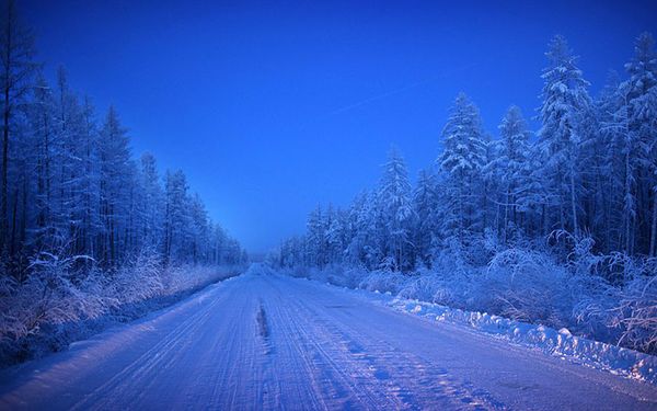 Самая холодная деревня в мире - как люди живут при температуре -67,7°. Фото