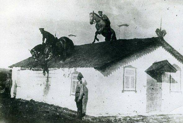 Показательные выступления казаков. 1910 год. ФОТО