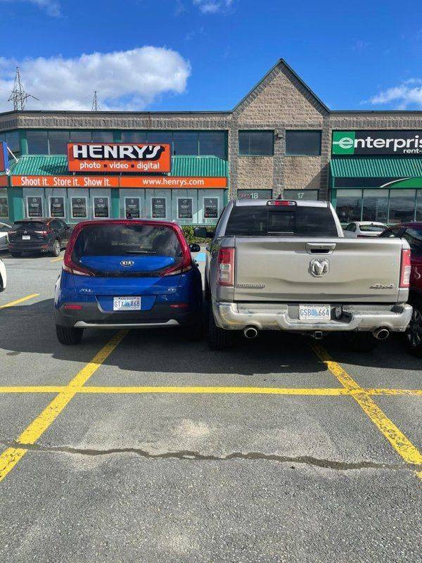 Гении парковки делятся своим мастерством