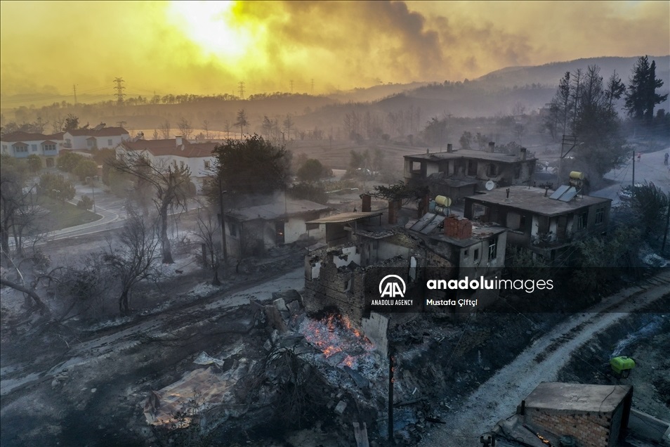 Последствия пожаров в Турции показали с большой высоты. Фото