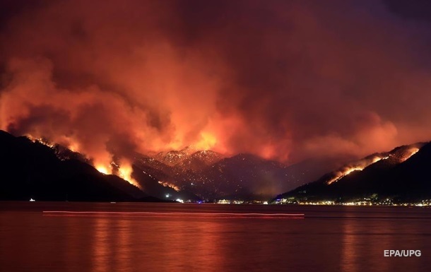 Лесные пожары в Турции: потушены все крупные очаги (ВИДЕО)