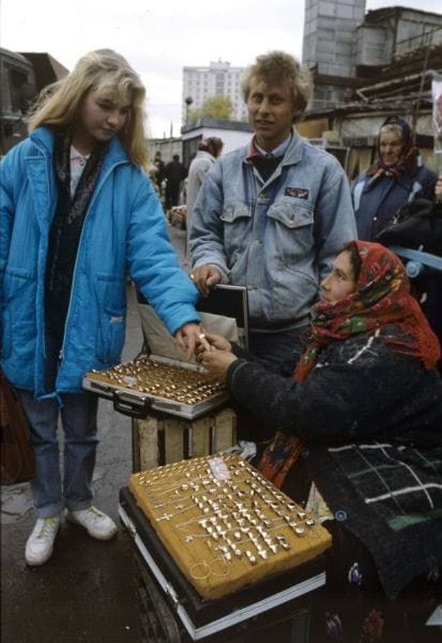 Подборка атмосферных снимков из 90-х