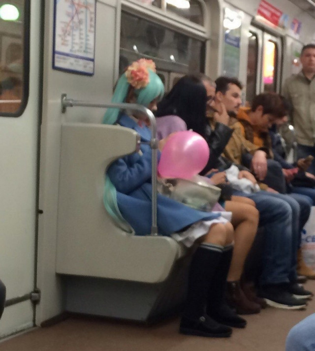 Удивительные встречи в метро, которые так просто не забудешь (фото)