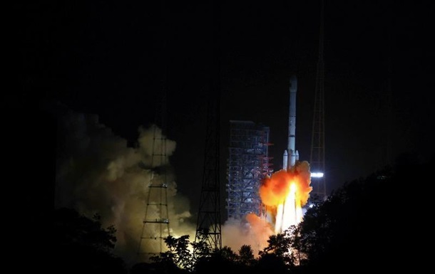 Китай запустил спутник Zhongxing-9B (видео)