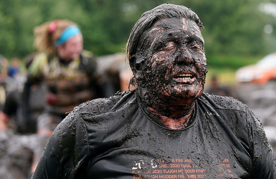 Экстремальный забег по грязи Tough Mudder UK в Чешире