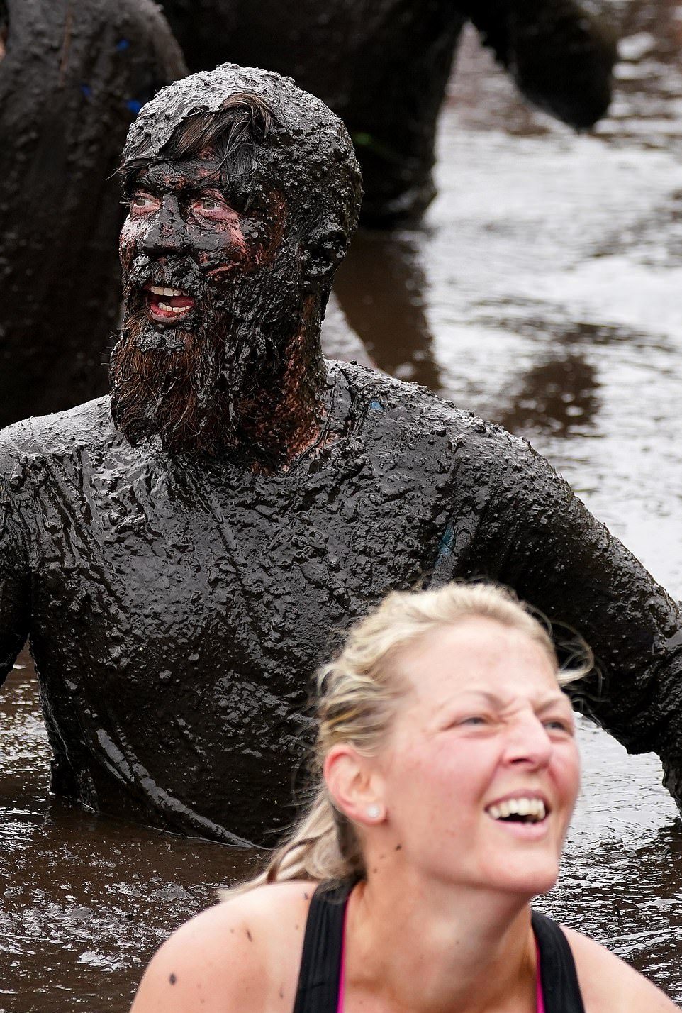 Экстремальный забег по грязи Tough Mudder UK в Чешире