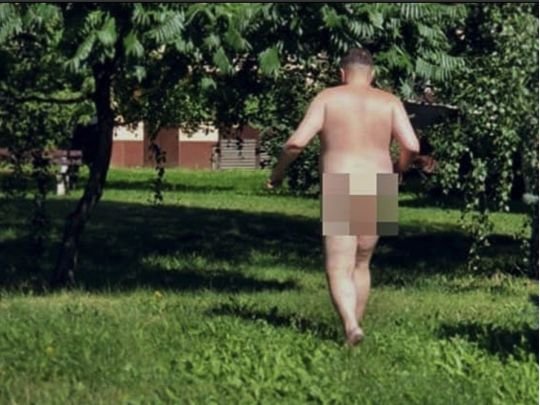 В Польше пьяный прокурор заявился нагишом в магазин и бегал голым по улицам (ФОТО)