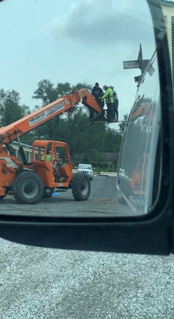 Люди, которые явно не слышали о технике безопасности