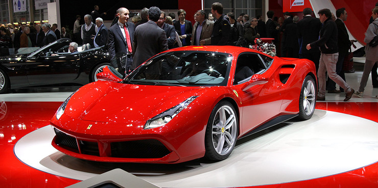 Ferrari привезла в Женеву наследника модели 458 Italia