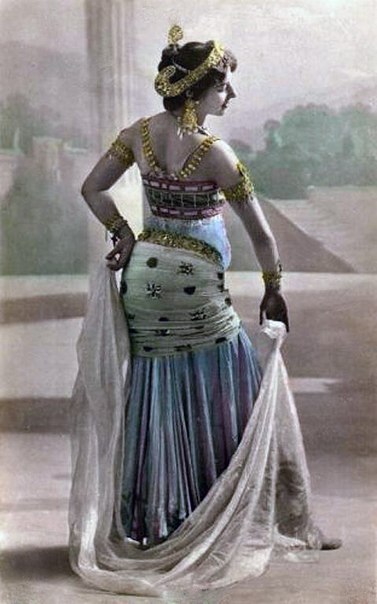 Мата Хари - первая исполнительница откровенных танцев, 1906 г. ФОТО