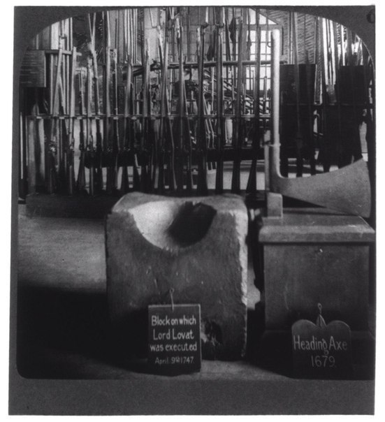 Топор и плаха палача, Лондонский Тауэр, 1910 г. ФОТО