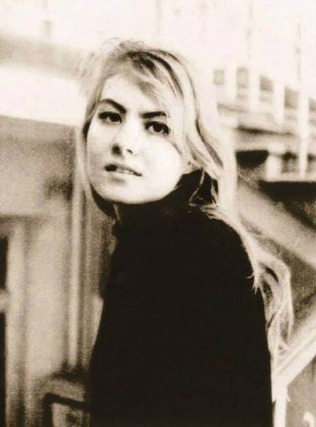 Рената Литвинова — первокурсница ВГИКа, 1984 г. ФОТО