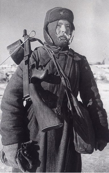 Защитник города. Сталинград, СССР. Январь 1943 года. ФОТО