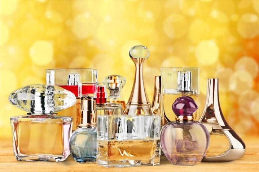 Как подобрать модный парфюмерный гардероб 2022: советы от EVA Blog