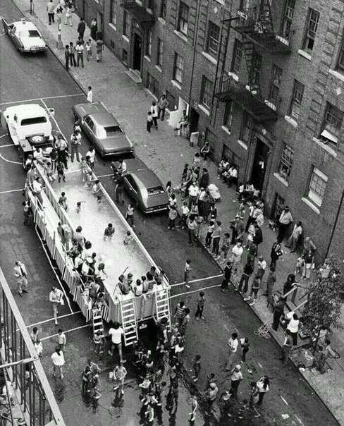 Бассейномобиль в Нью-Йорке, 1960 год. ФОТО