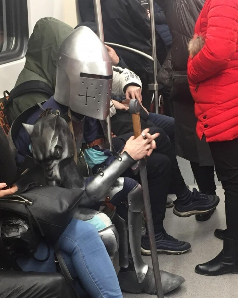 20 редких представителей рода человеческого в самом обычном вагоне метро