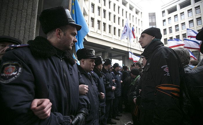 Названы захватчики парламента и правительства Крыма