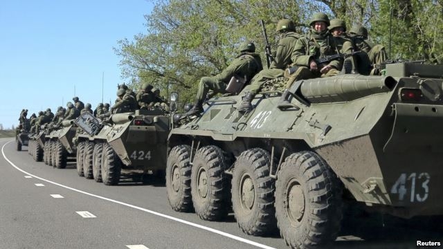 Россия постепенно отводит свои войска от украинской границы