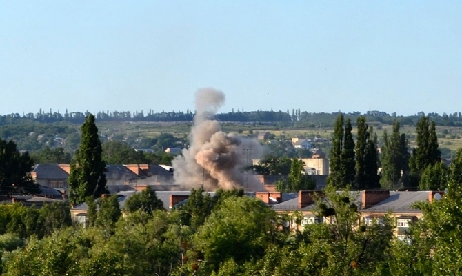 В Донецке неспокойно: слышны залпы и взрывы