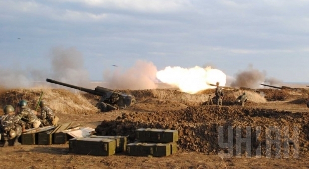 Штаб АТО: Боевики обстреляли украинские позиции 38 раз 