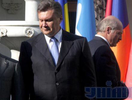 Янукович играет с огнем