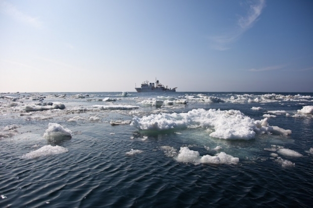 У берегов Камчатки затонул траулер, более 50 погибших, на борту были украинцы