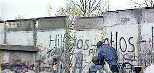 Запад боялся СССР, Ульбрихт думал о себе - и Берлин разделила стена
