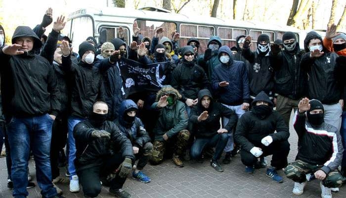Видео стычки радикалов и полиции во Львове 