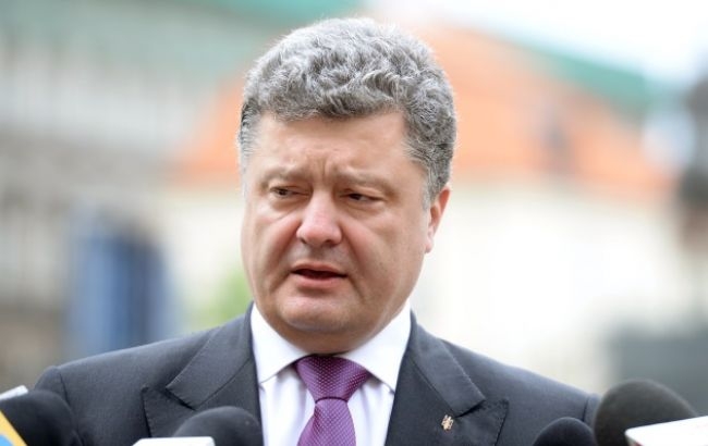 Порошенко заявил о предотвращении 300 терактов силовыми структурами Украины